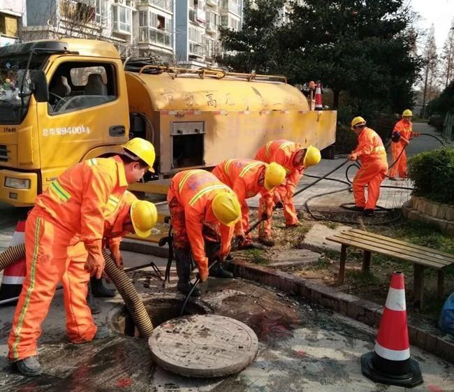 察哈尔右翼后市政管道清淤