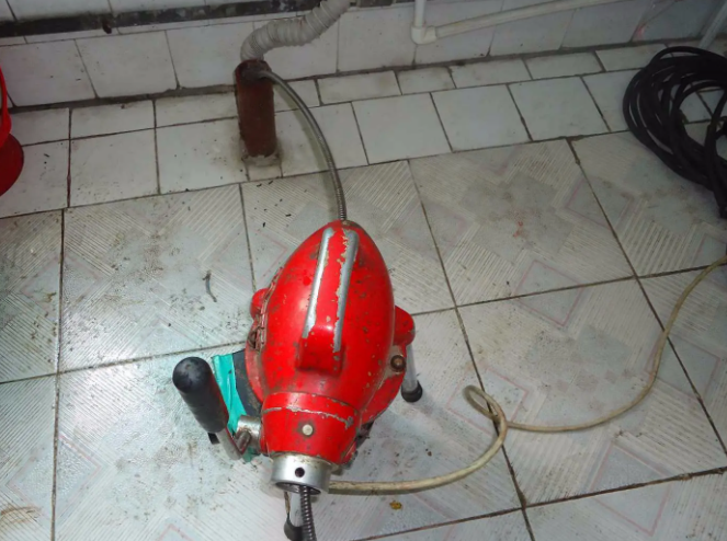 察哈尔右翼后下水道疏通